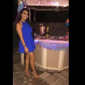 Meet your Posher, Daniela